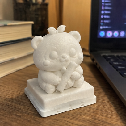 AXIS ONE 本机雕刻作品：抱枝小熊