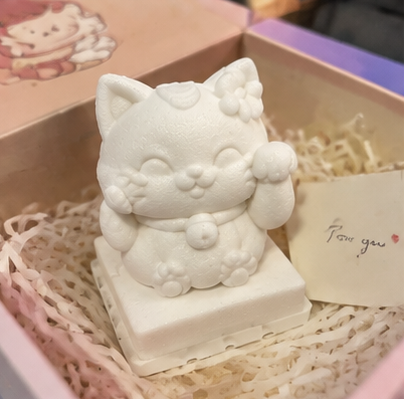 AXIS ONE 本机雕刻作品：团身小猫